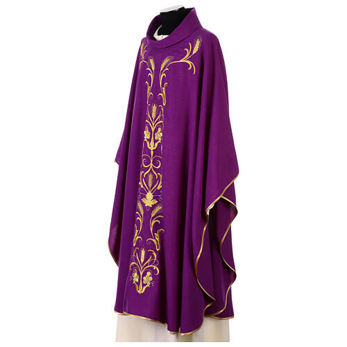 Chasuble with grape and wheat embroideries in gold thread 3