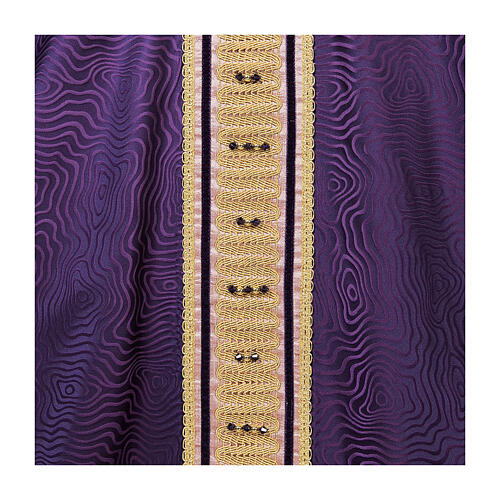 Ivory-coloured silk chasuble with golden Tau cross by Vebi Confezioni 4