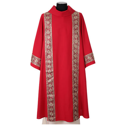 Polyester dalmatic with golden appliqué border 4