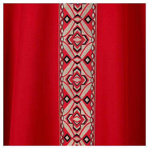 Chasuble polyester galon motif géométrique croix noir et or 6