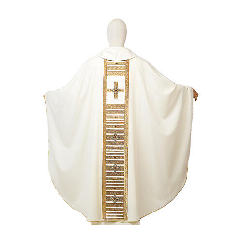 Casulla de poliéster con cuello de anillo invertido y óvalo del Buen Pastor pintado a mano Vebi Confezioni 8