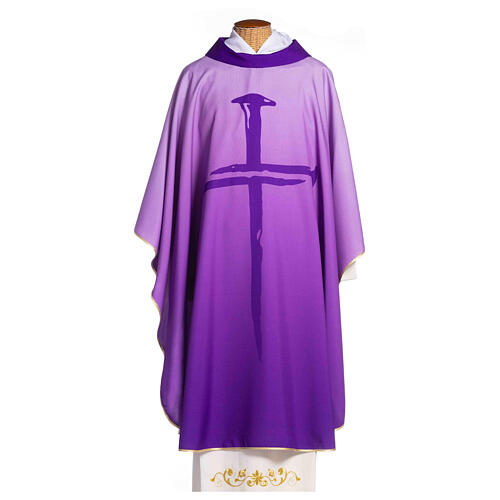 Chasuble croix clou impression numérique encolure anneau inversée Vebi Confezioni 1
