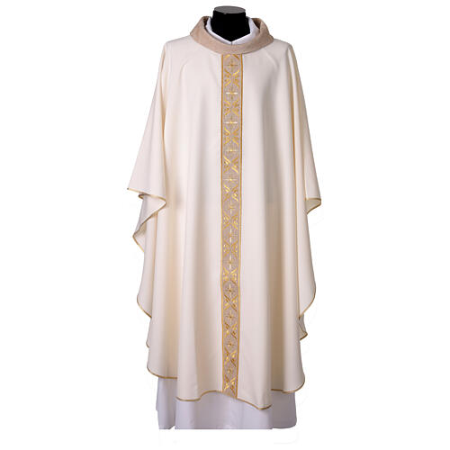 Gamma chasuble with machine-embroidered stole, gold floral motifs 6