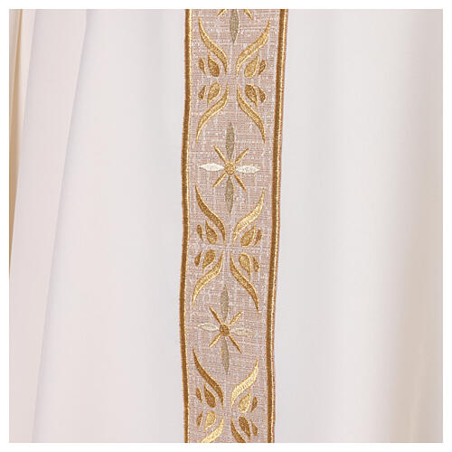 Gamma chasuble with machine-embroidered stole, gold floral motifs 7