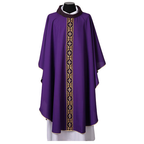 Gamma chasuble with machine-embroidered stole, gold floral motifs 8
