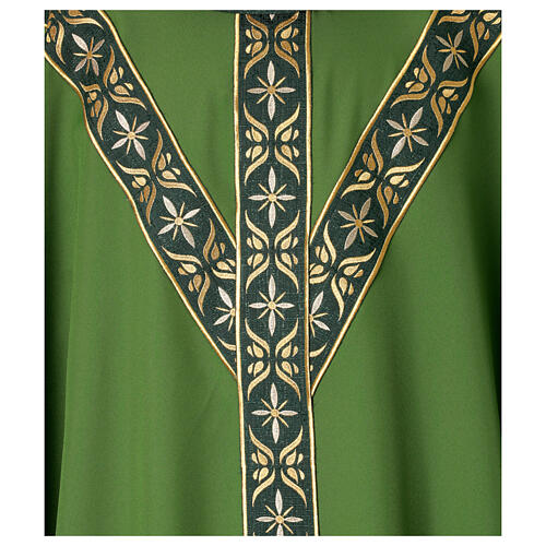 Casulla cruz de San Andrés Gamma bordados florales hilo dorado 2