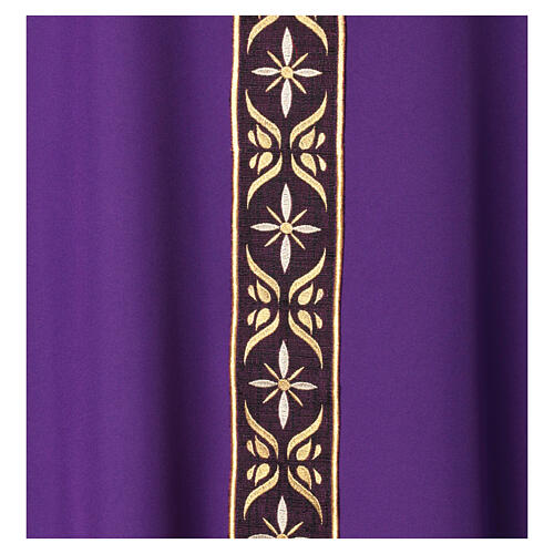 Casulla cruz de San Andrés Gamma bordados florales hilo dorado 10