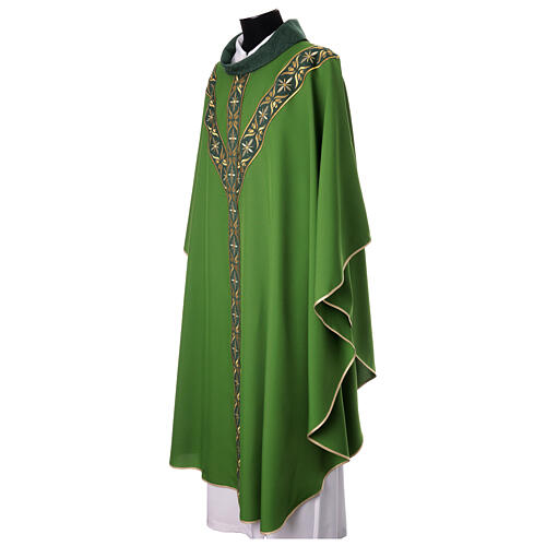 Chasuble croix de Saint-André Gamma broderies florales fil doré 3