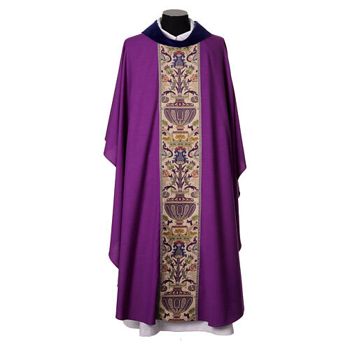 Slabbinck Chasuble with embroidered galloon and velvet collar 1