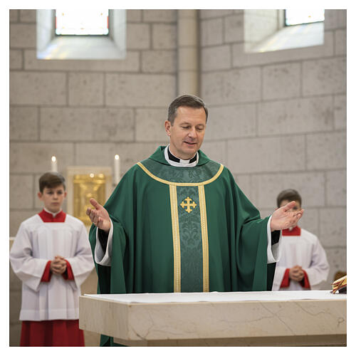 Chasuble Slabbinck 100% laine damassée croix brodée 2