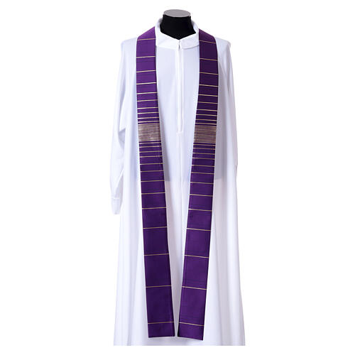 Slabbinck chasuble with intricate details in golden thread 9