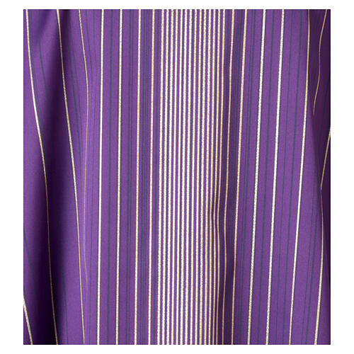 Casula Slabbinck com detalhes entrelaçados em fio dourado 2