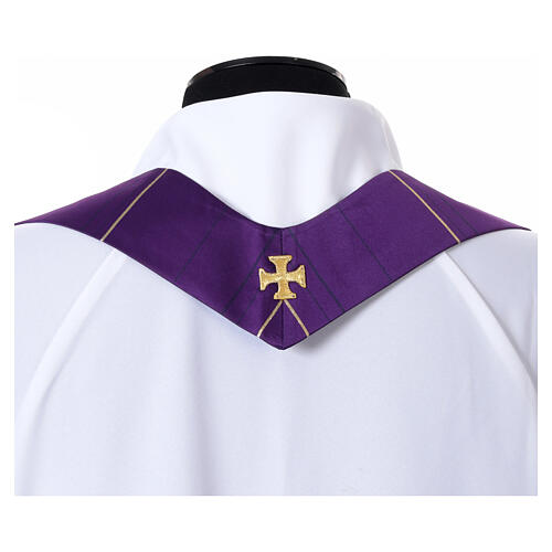 Slabbinck Chasuble with intricate details in golden thread 10