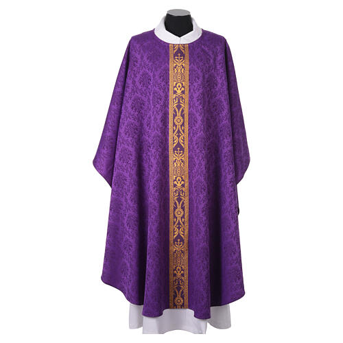 Gothic chasuble by Slabbinck with small braided Galloon 9