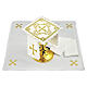 Kelchwäsche aus Leinen mit Kreuz und goldenen Dekorationen s1