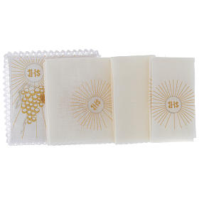 Altar linens: Church Cloths golden chalice, grapes, white cross Altar linens: Church Cloths golden chalice, grapes, white cross