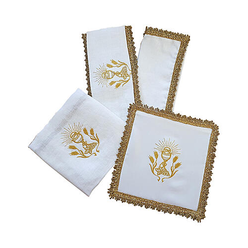 Altar linens of 100% linen with golden fringe 1