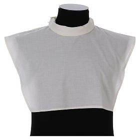 Altar linens: Amice in ivory cotton blend with zip on shoulder Altar linens: Amice in ivory cotton blend with zip on shoulder