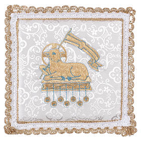 Chalice veil (pall) with lamb embroidery on white damask fabric
