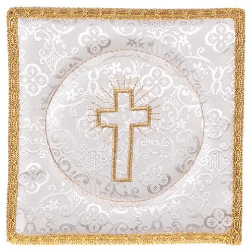 Palla, verstärkt, weißer Stoff mit Damaskmusterung, Stickerei Kreuz 1