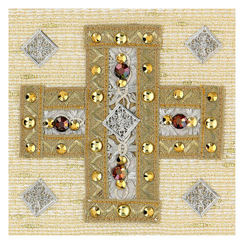 Ivory-coloured pall with cross embroidery, wool and lurex Gamma 2