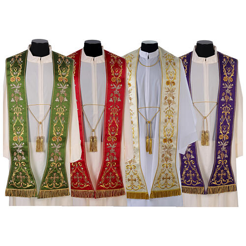 Clergy Stole in satin, machine embroidered with fringes and tassels Gamma 1