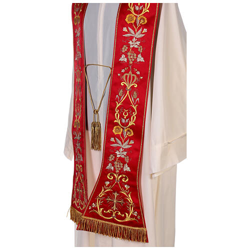 Clergy Stole in satin, machine embroidered with fringes and tassels Gamma 5
