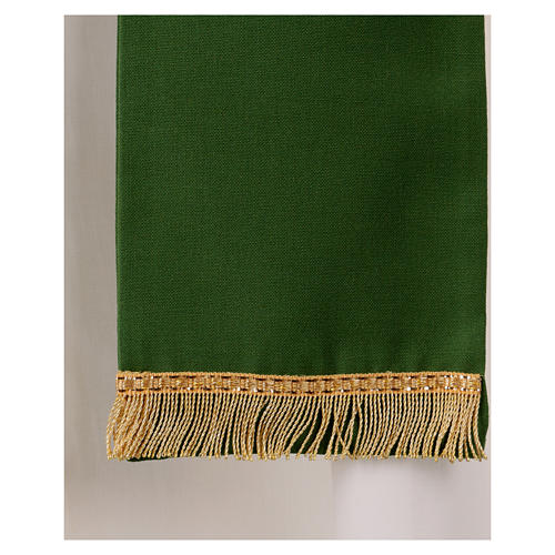 Green priest stole in pure wool hand-embroidered 3