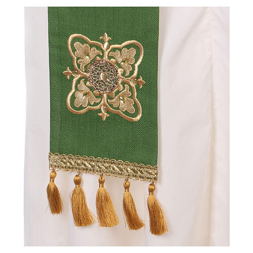 Stole with embroidery and fringes in gold color 2