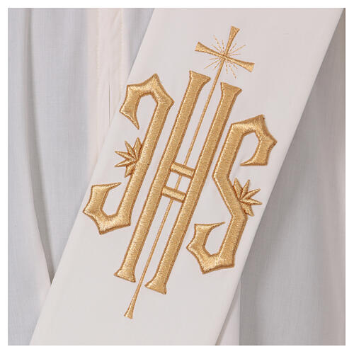 Estola diaconal lã poliéster cor de marfim com cruz e IHS dourado em relevo 2