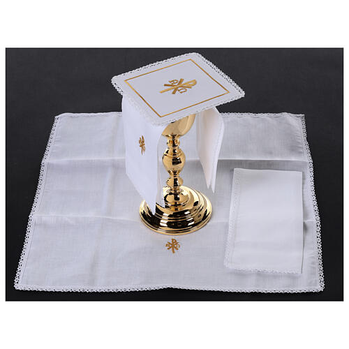 Kelchwäsche-Set, Christusmonogramm XP mit Alpha und Omega als Stickerei , aus Leinen, Baumwolle und Viskose – 4-teilig 2