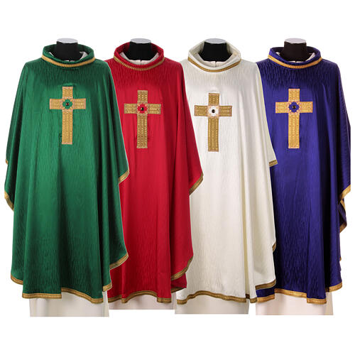 Casulla cuatro colores cruz bordada oro con piedras Gamma 1