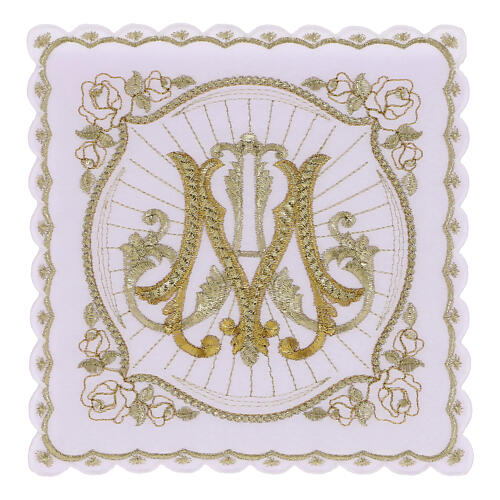 In Primis Marian altar cloths in golden embroidered cotton blend 1