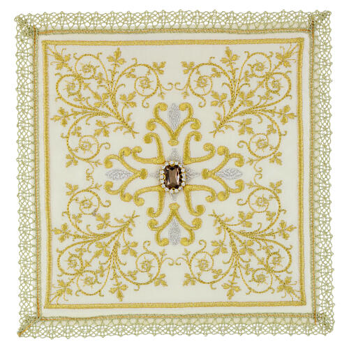 Conjunto de missa bordado com pedras cor de marfim 1