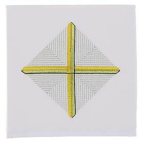 Altar linens with golden cross and silver rays