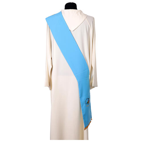 Diakonstola in himmelblauem Polyester mit gesticktem Jubiläumslogo 2025 5