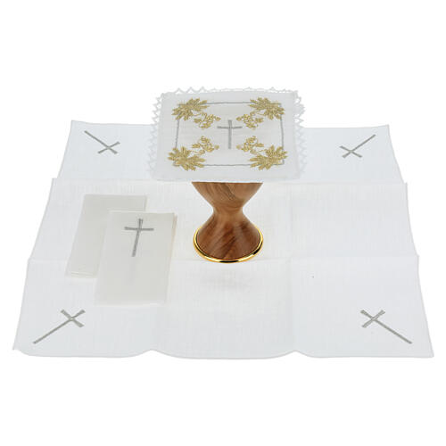 Linge d'autel broderies épis dorés et croix argentée 3