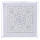 Mass linen set with white floral decoration s1