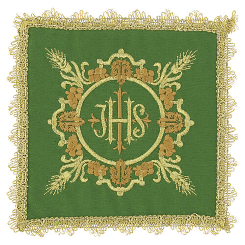 Mass chalice pall with IHS embroidery and gold baroque decoration 3