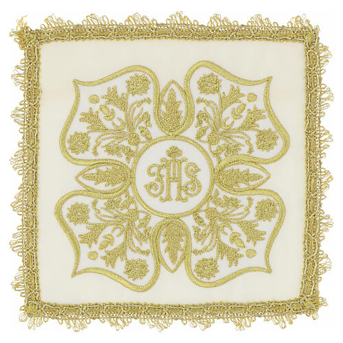 Liturgical chalice pall with IHS embroidery and gold floral motifs 5