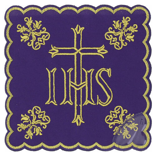 Chalice pall with golden cross and scrollwork, polyester 6