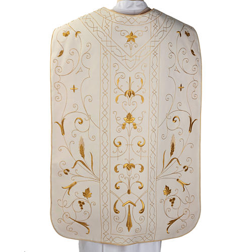 Roman chasuble with golden embroidery 5