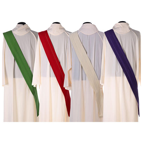 Wool dalmatic with twisted thread, IHS 9