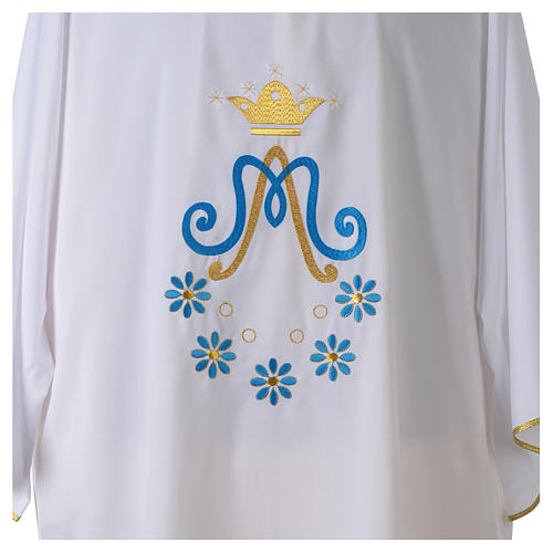 Dalmatic with Marian symbol and daisies, light 2