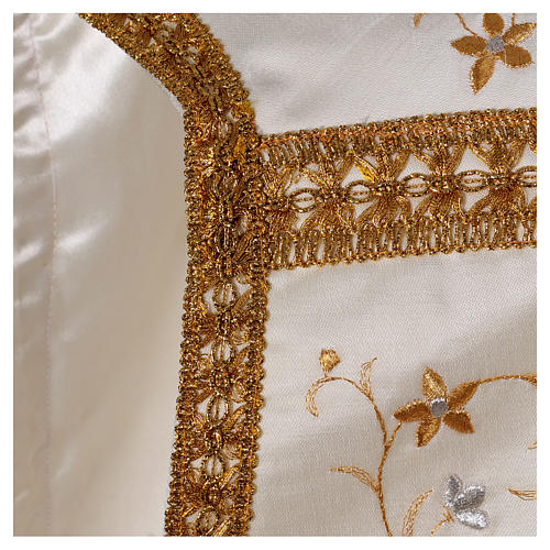 Embroidered roman chasuble 6
