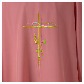 Dalmática cor-de-rosa 100% poliéster cruz estilizada trigo