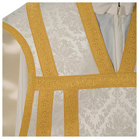Roman Fiddleback Chasuble in damask fabric with satin lining and golden edges Gamma