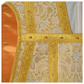 Roman Fiddleback Chasuble in golden brocade fabric with satin lining Gamma