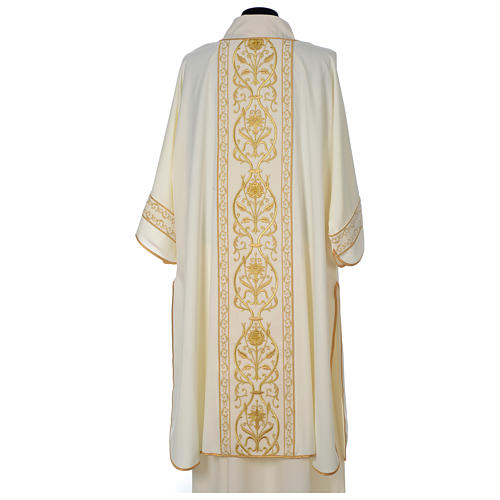 Dalmatic with velvet orphrey decorated in gold, ivory 5