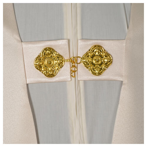 Véu umeral cor de marfim decorações douradas 6